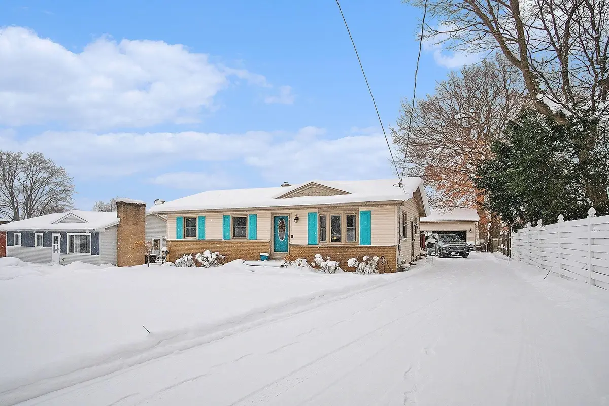 3204 Ipswich Drive Nw, Grand Rapids, MI 49544 - Image #1