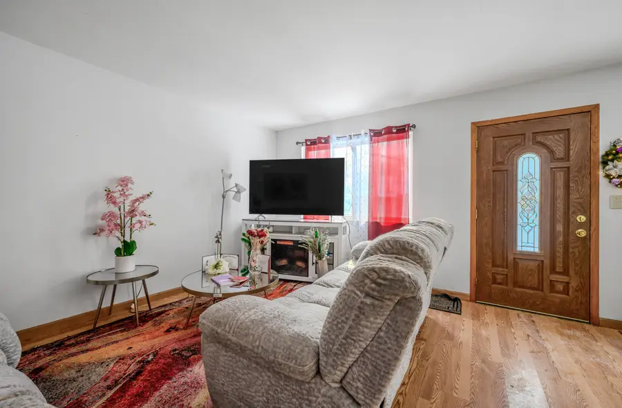 8285 Packard Avenue, Warren, MI 48089 - Image #3