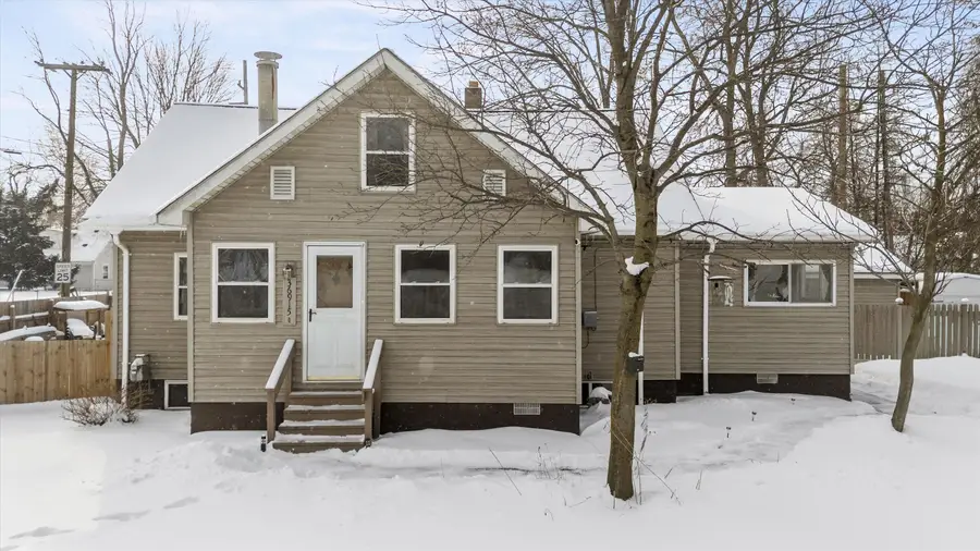 36915 Sibley Road, New Boston, MI 48164 - Image #2