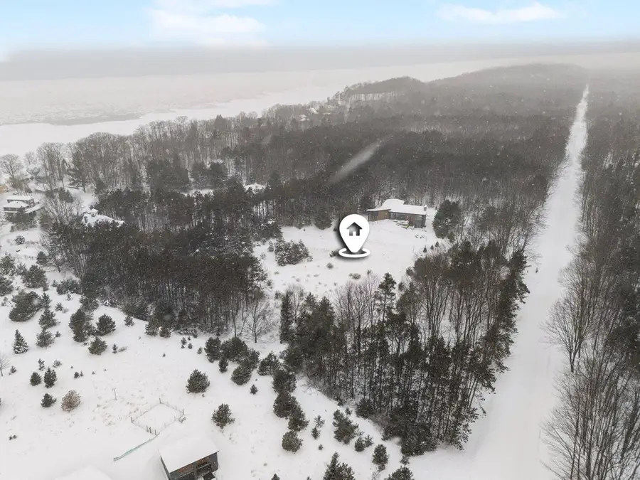 17210 Beachview Drive, West Olive, MI 49460 - Image #2