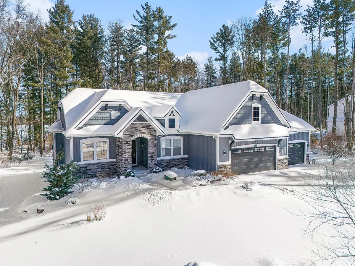 8609 Bentham Court Ne, Rockford, MI 49341 - Image #1