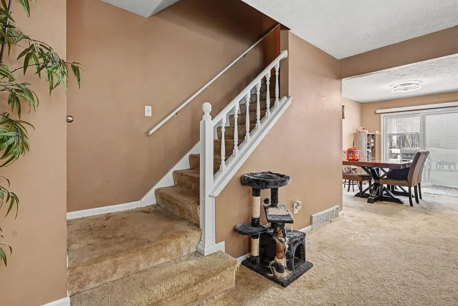 46574 33rd Street, Paw Paw, MI 49079 - Image #2