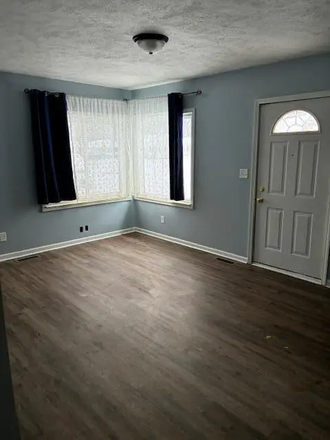 912 Den Hertog Street Sw, Wyoming, MI 49509 - #3