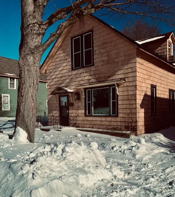 13 Duffy Street, Manistee, MI 49660