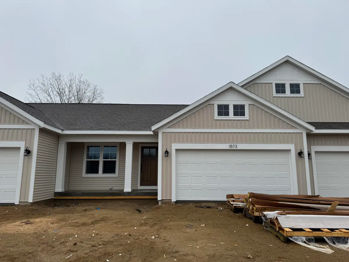 1573 N Village Circle, Kalamazoo, MI 49009 - #1