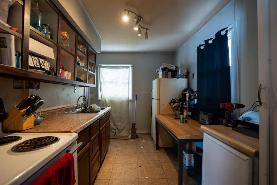 2105 Mary Avenue, Lansing, MI 48910 - #3