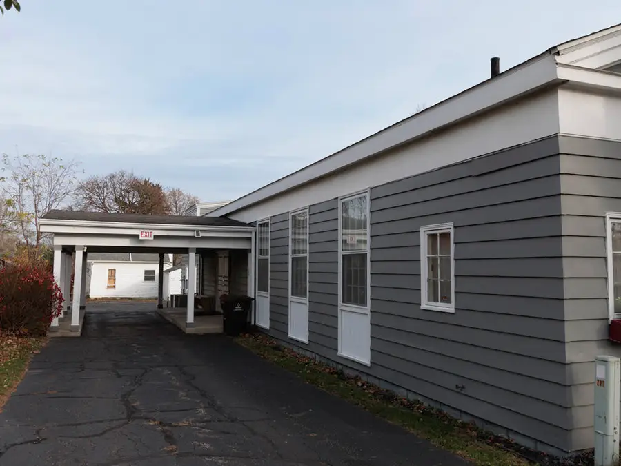 208 W Erie Street, Albion, MI 49224 - #3