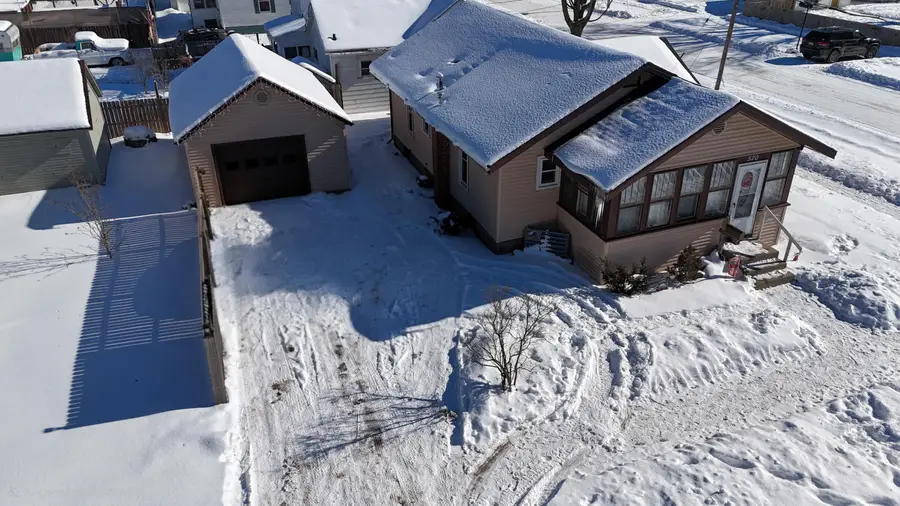 520 Pearl Street, Belding, MI 48809 - #2