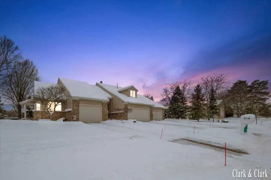 312 E North Street, Hastings, MI 49058 - #2