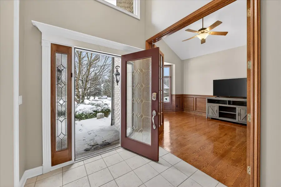 10056 Rosemarie Run, Brighton, MI 48114 - #3