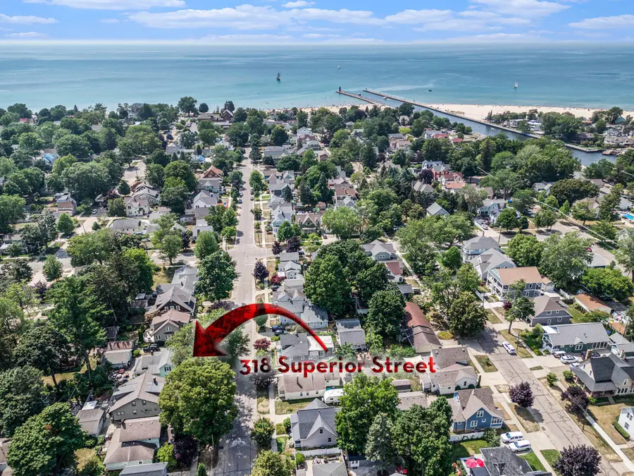318 Superior Street, South Haven, MI 49090 - #2