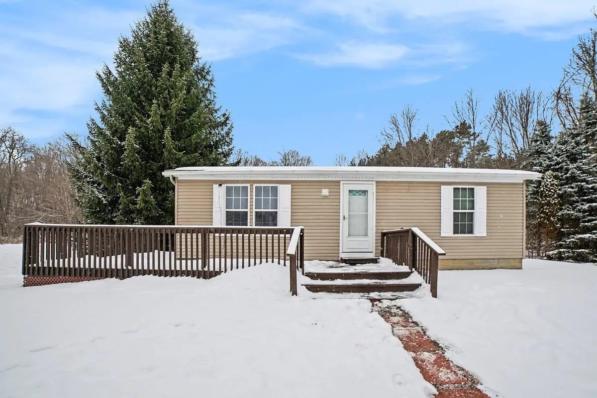 9912 S Mission Road, Shepherd, MI 48883 - Image #1