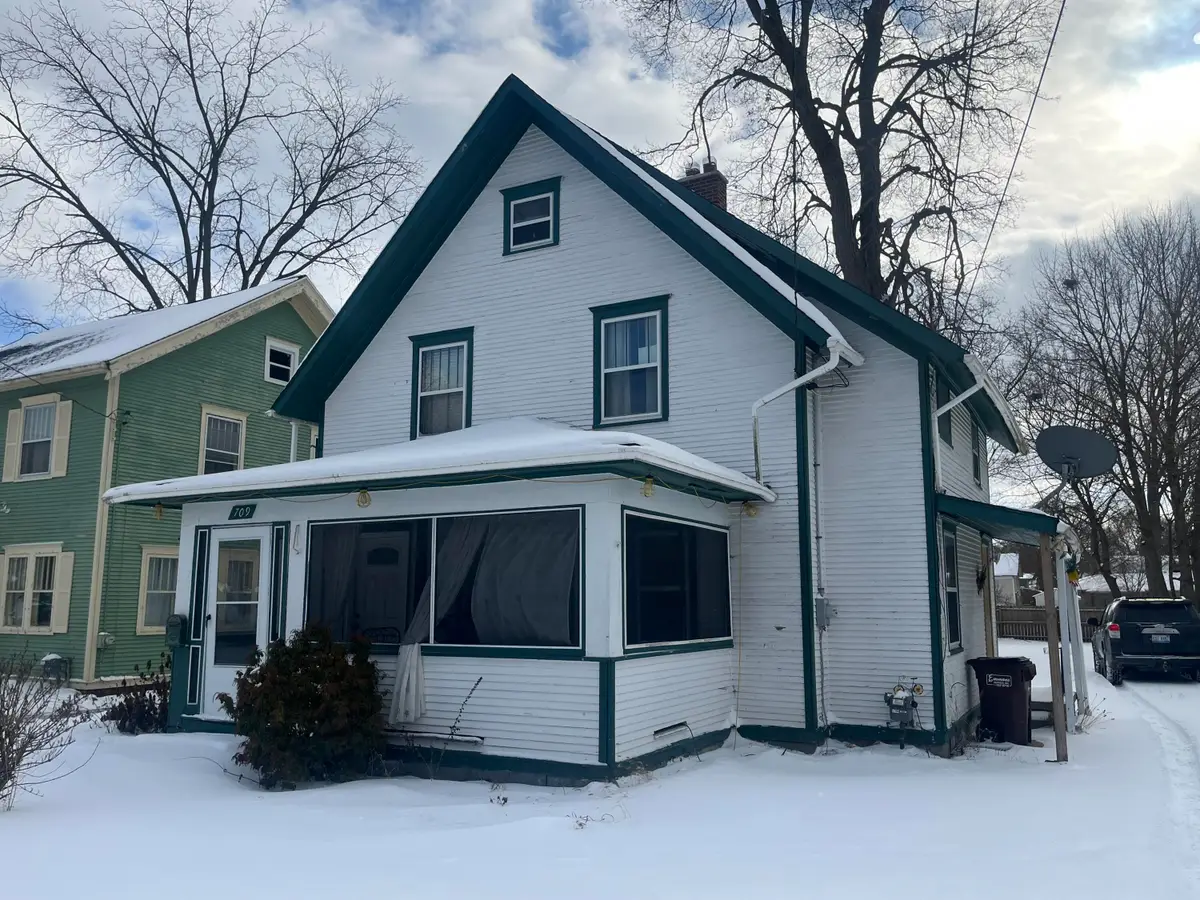 709 Griswold Street, Jackson, MI 49203 - #1
