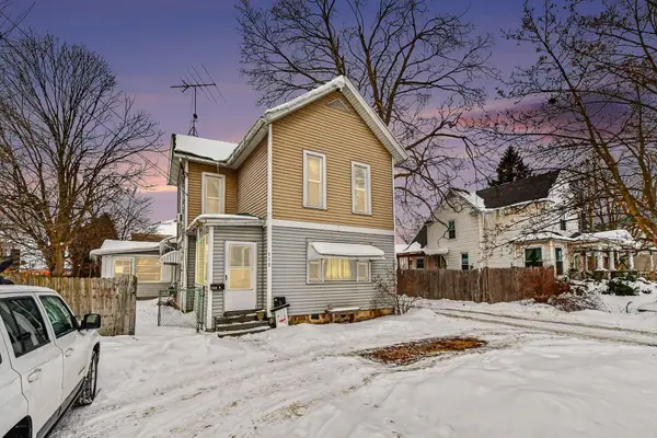 118 N Hudson Street Se, Lowell, MI 49331