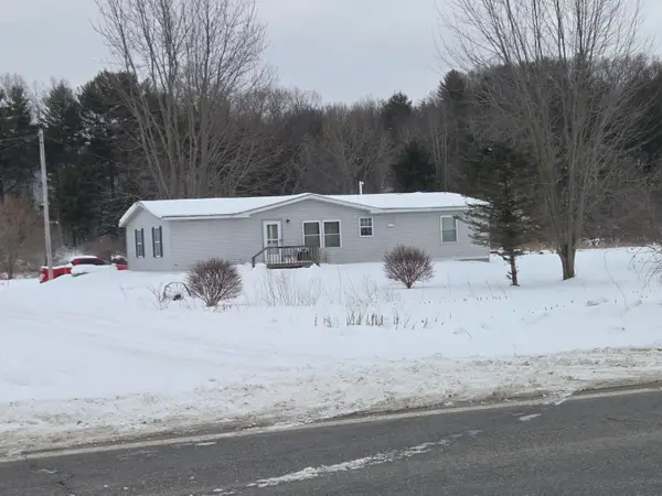 13774 S Maple Island Road, Twin Lake, MI 49457