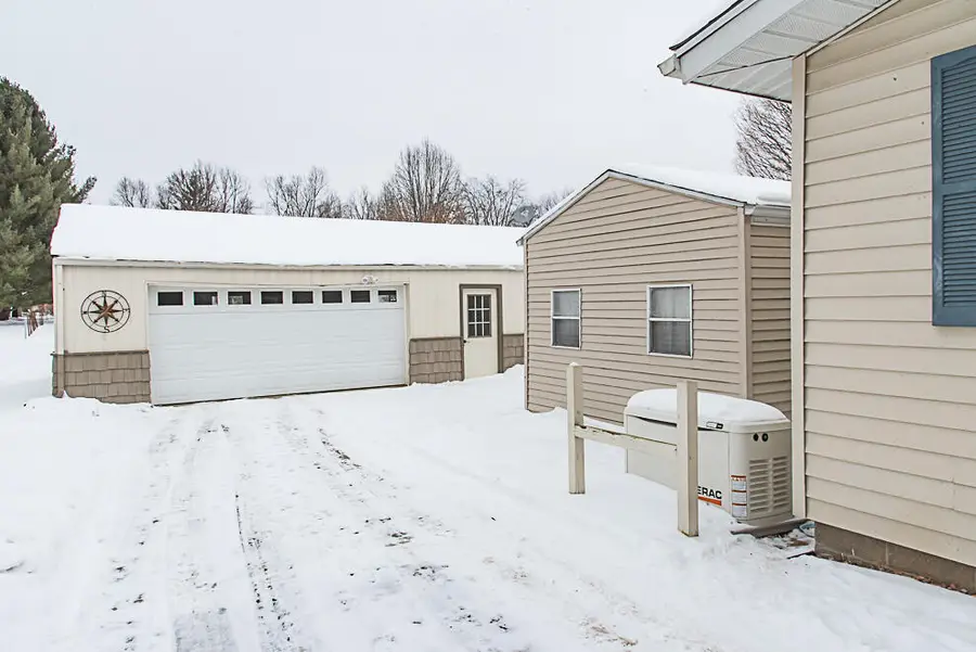 509 E Jefferson Street, Augusta, MI 49012 - #3