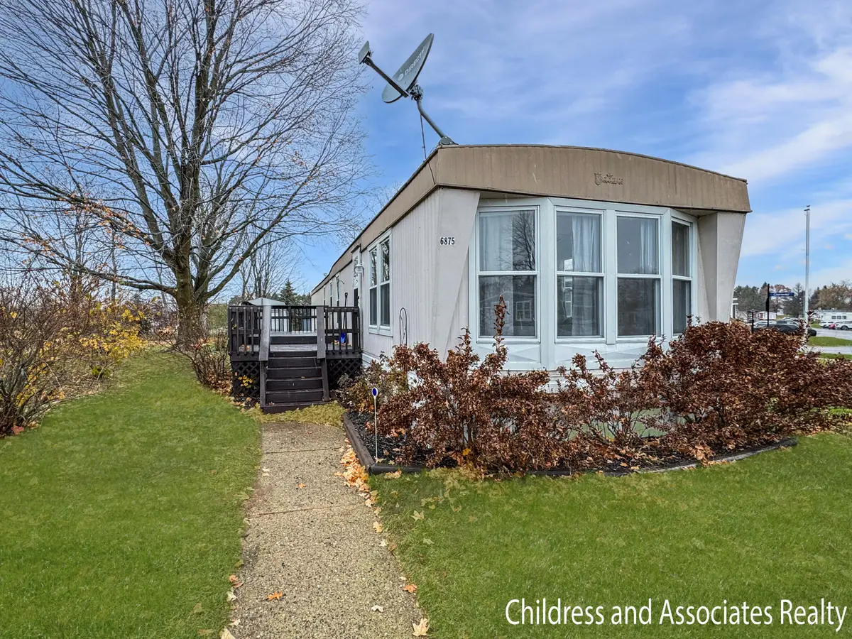 6875 Vinewood Avenue Ne, Belmont, MI 49306 - #1