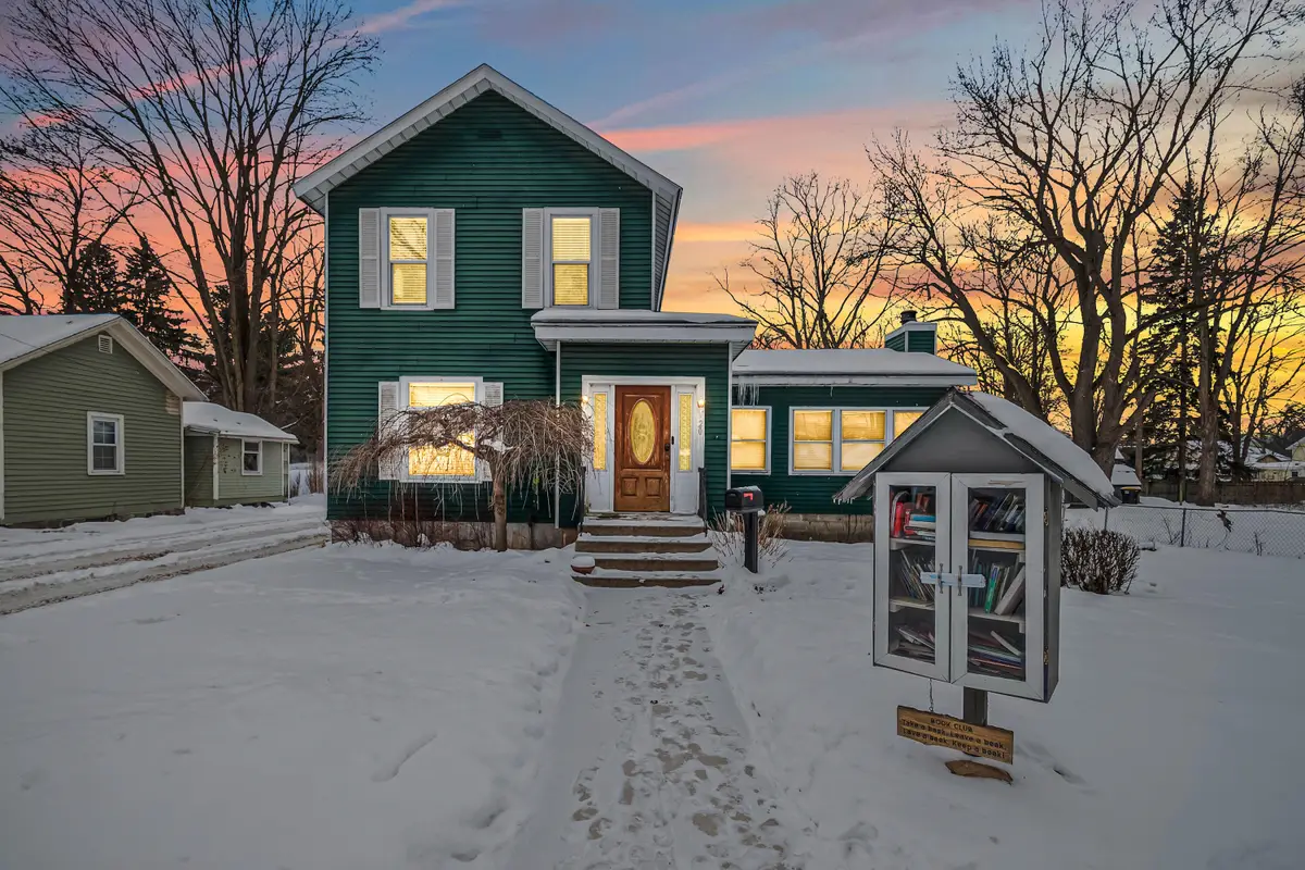 20 S West Street, Hillsdale, MI 49242 - #1