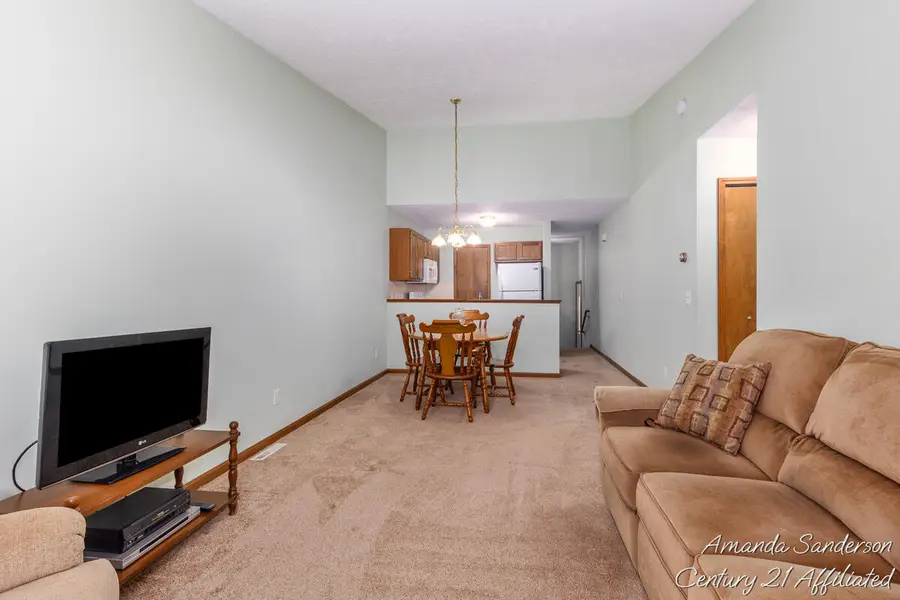 2734 Sandstone Terrace Ne #87, Grand Rapids, MI 49525 - Image #3