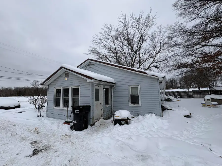 1403 E James Street, White Cloud, MI 49349 - #2