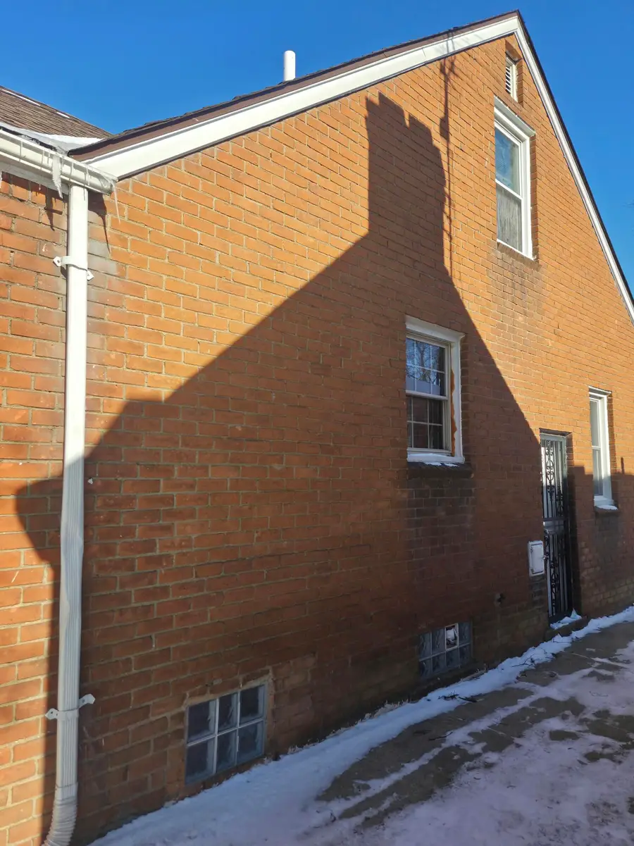 8254 Sussex Street, Detroit, MI 48228 - Image #3