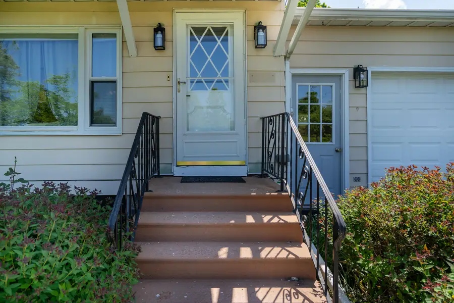 1447 71 1/2 Street, South Haven, MI 49090 - #2