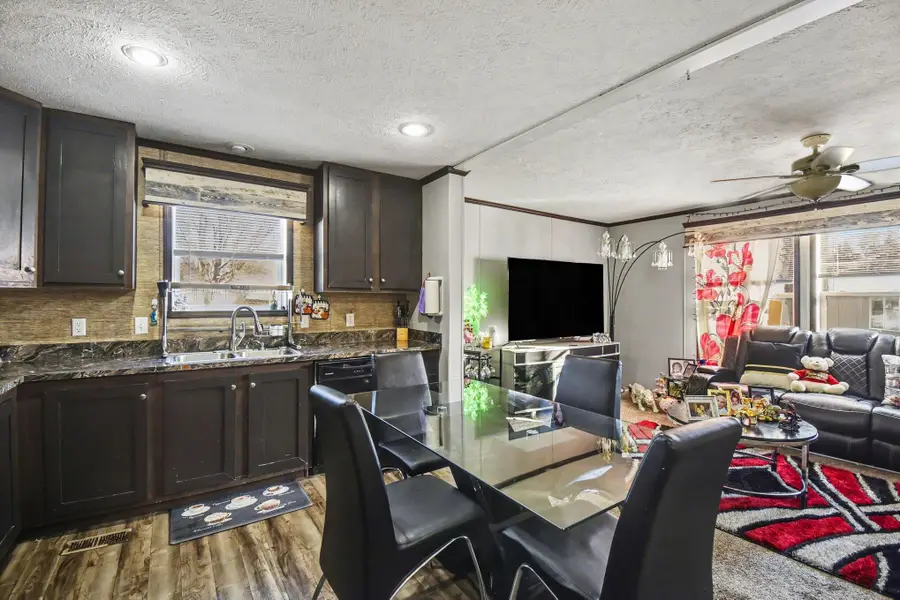 4743 Quebec Avenue Sw, Wyoming, MI 49519 - #3