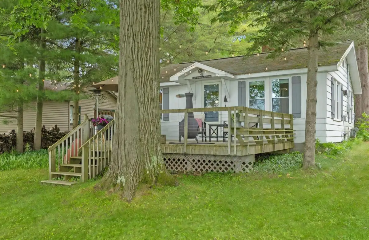 1132 S Woodland Drive, White Cloud, MI 49349 - #1