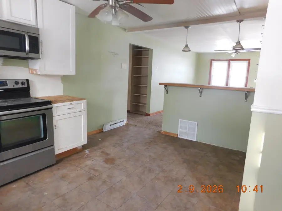 801 W Front Street, Buchanan, MI 49107 - #3