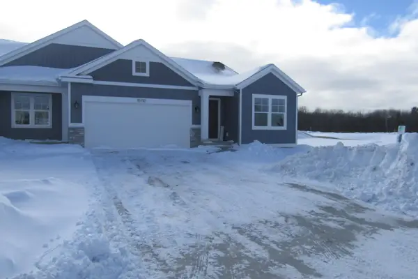 15710 Hawley Drive #48, Grand Haven, MI 49417