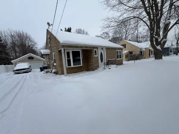 1223 Parchmount Avenue, Kalamazoo, MI 49004