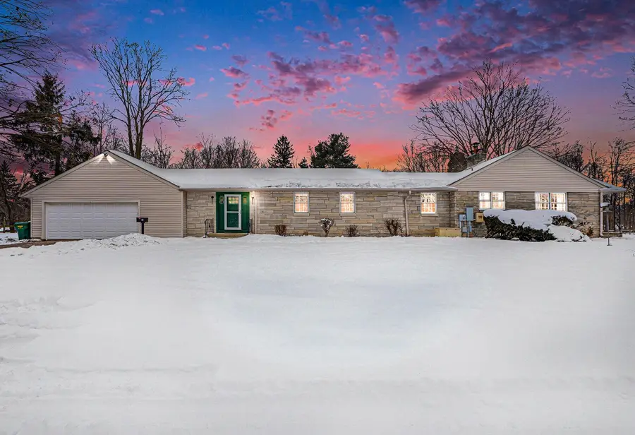 302 N Fulton Street, Cassopolis, MI 49031 - #2