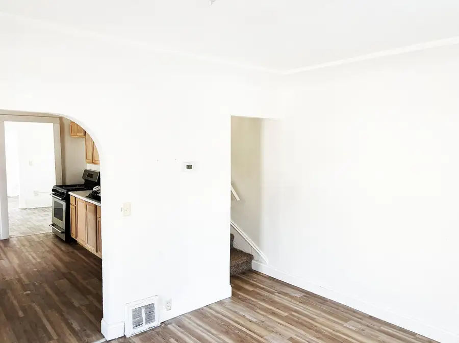 135 Mitchell Street, Jackson, MI 49203 - #3