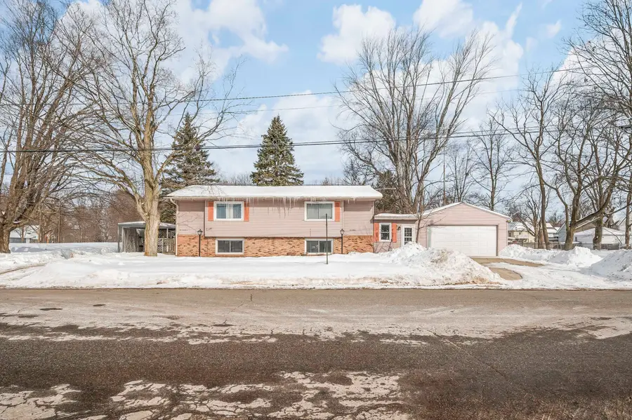 125 S Cayuga Street, Buchanan, MI 49107 - #2