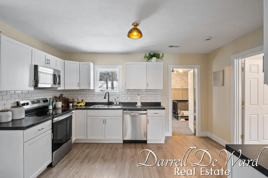 128 E Grand Street, Hastings, MI 49058 - #2