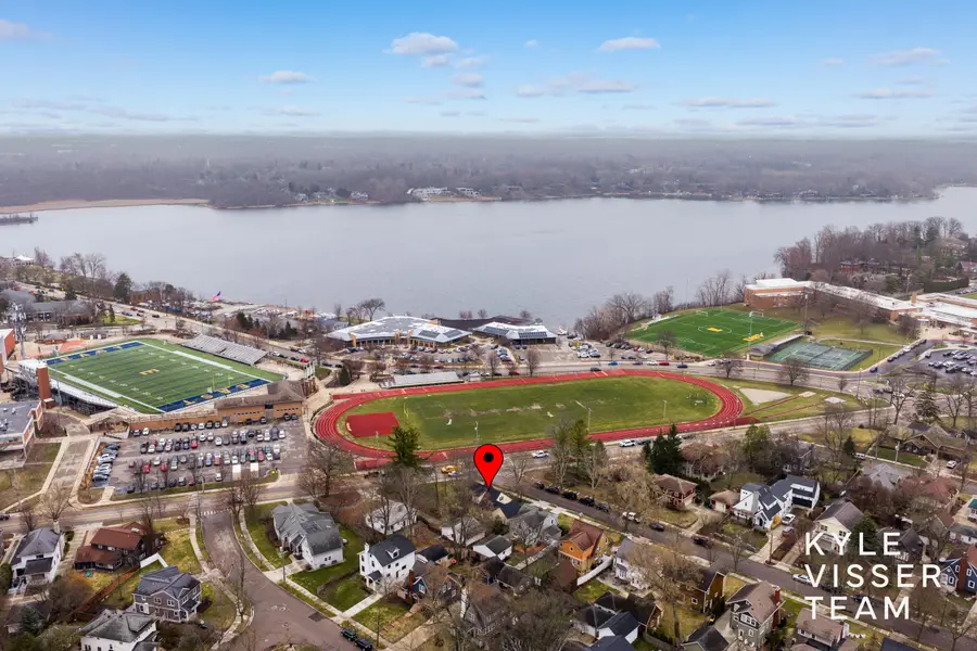 849 Maxwell Avenue Se, East Grand Rapids, MI 49506 - #2