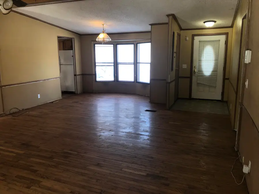 10401 Ozga Street, Romulus, MI 48174 - #3