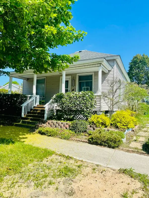 404 W Court Street, Ludington, MI 49431