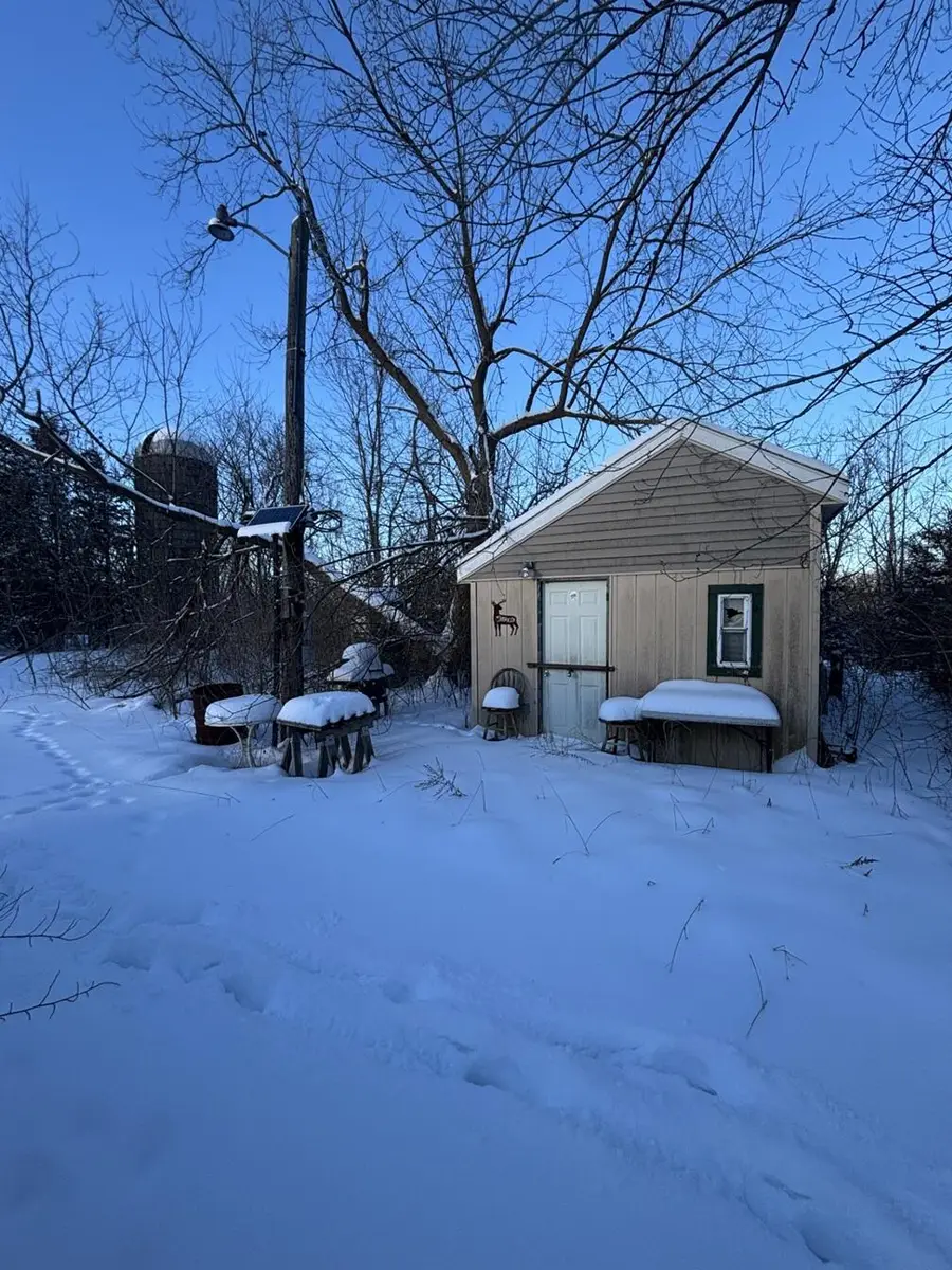 6711 S Tripp Road, Osseo, MI 49266 - #2