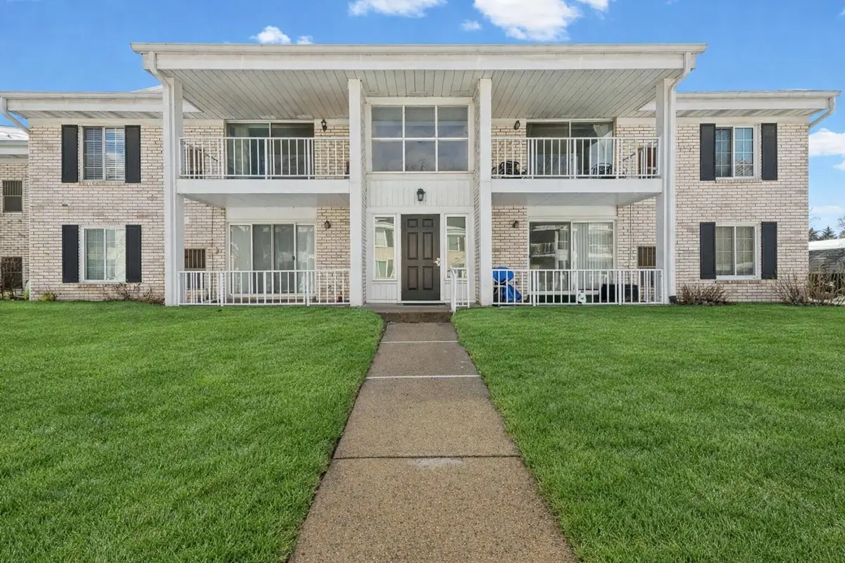 35934 Ann Arbor Trail #115, Livonia, MI 48150 - #1