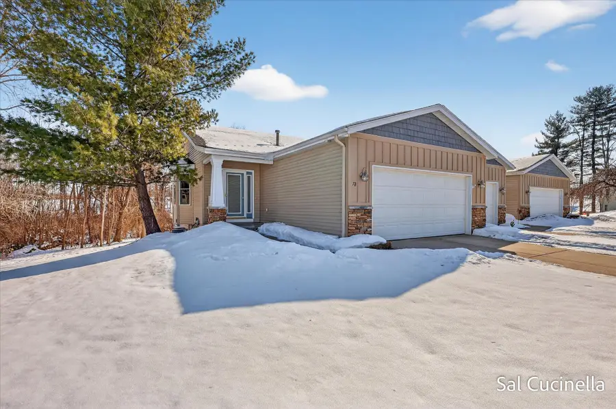 78 Brewer Park Circle Se, Grand Rapids, MI 49548 - #2