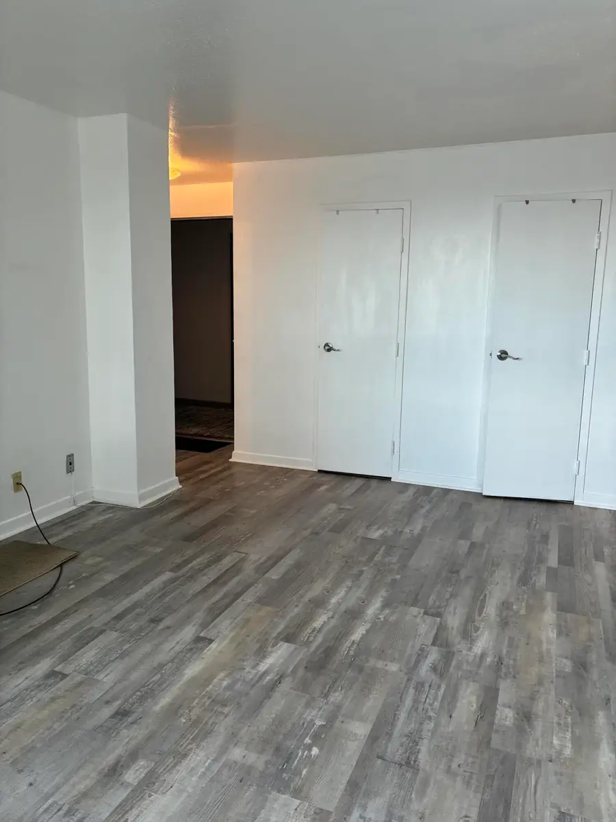 8900 E Jefferson Avenue #632, Detroit, MI 48214 - #3