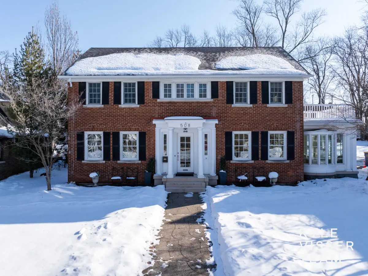 508 Cambridge Boulevard Se, East Grand Rapids, MI 49506 - #1