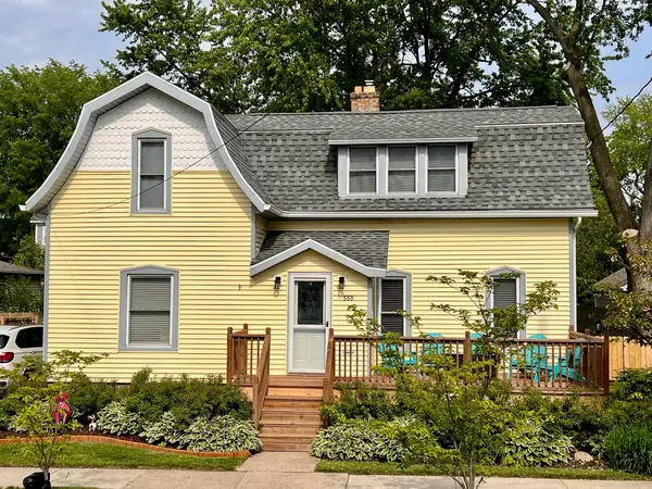 555 Saint Joseph Street, South Haven, MI 49090