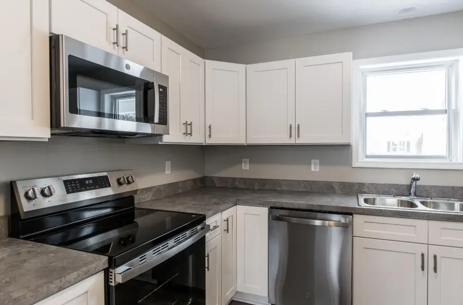 601 Chicago Avenue, Kalamazoo, MI 49048 - #3