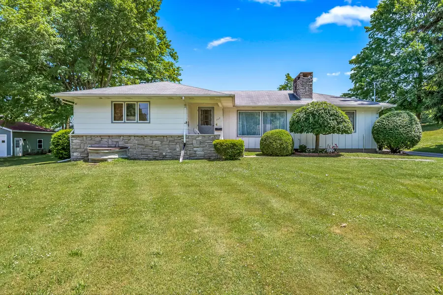 207 Maumee Street, Jonesville, MI 49250 - #2