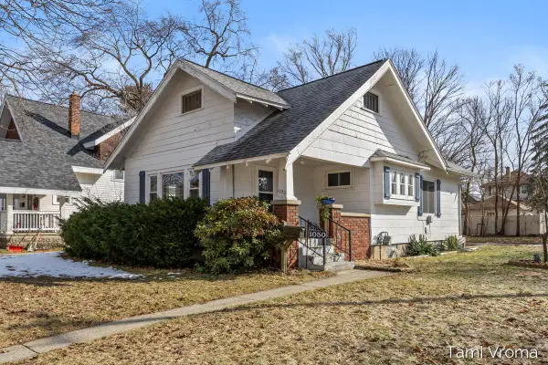 1050 Ardmore Street Se, Grand Rapids, MI 49507