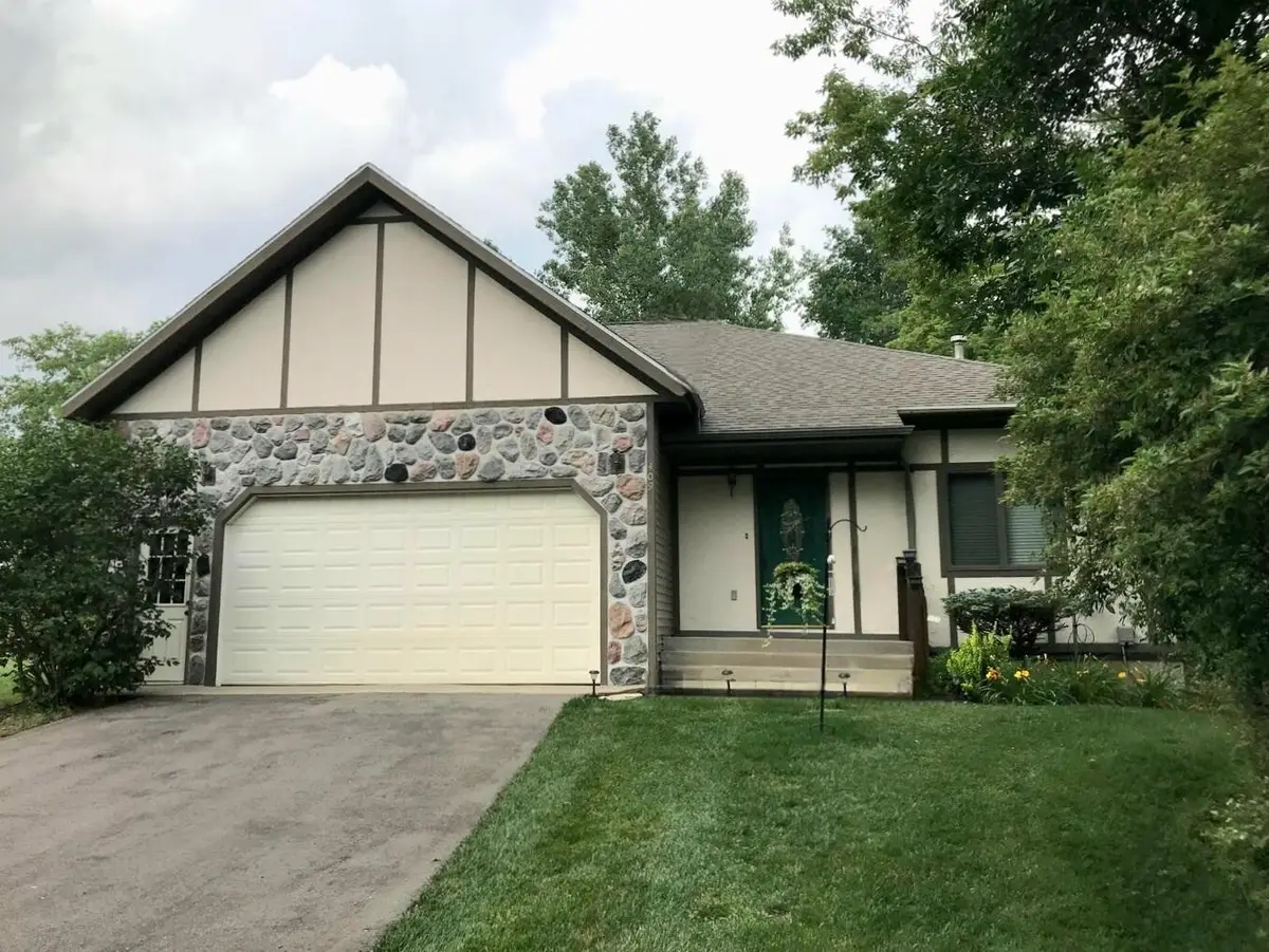406 Vienna Lane, Fremont, MI 49412 - #1