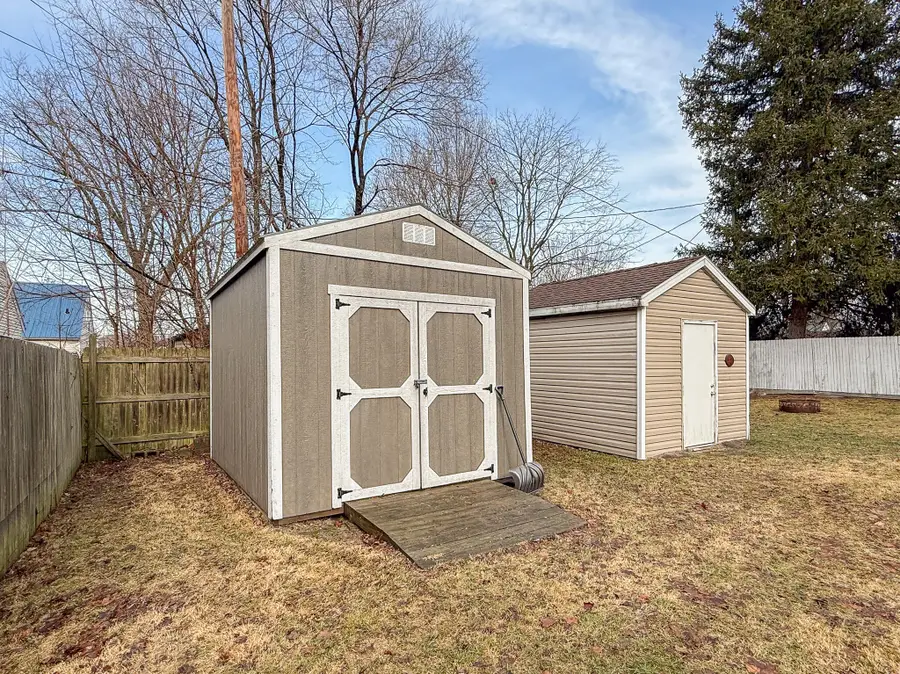 409 W Railroad Street, Dowagiac, MI 49047 - #3