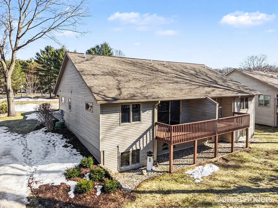 17595 Park Place Circle, Spring Lake, MI 49456 - #2